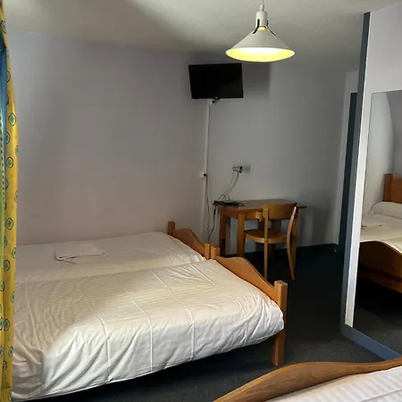 Aux Globe-trotters Hotel 2*
