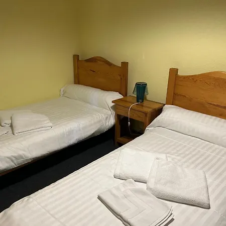 Aux Globe-trotters Hotel 2*